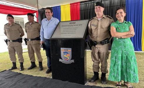 Alê Silva com a Polícia Militar de Minas Gerais